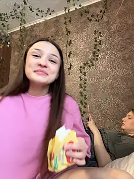 ErikaMuse's cam snapshot