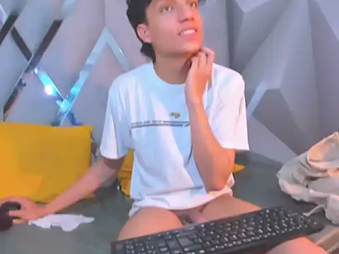 Yui_And_rin_'s cam snapshot