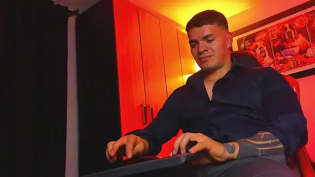 ALPHA_DOMINUS_'s cam snapshot