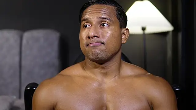 CallumMuscle live sex cam