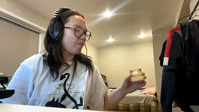 KerriMcbreen's cam snapshot