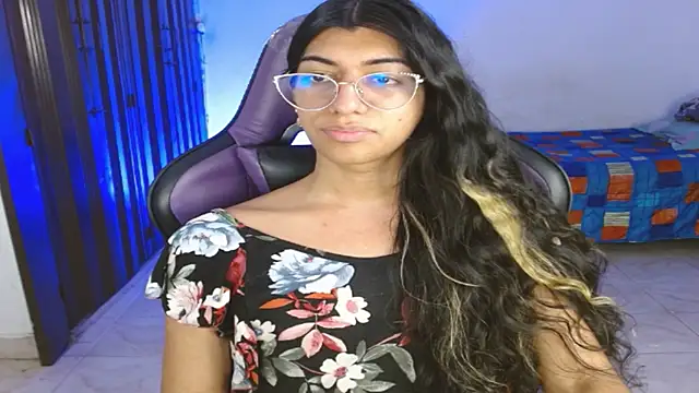 engielphoenis14 live sex cam