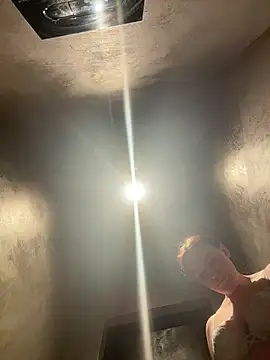 KiraSunshine live sex cam