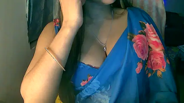 Cute-Tara live sex cam