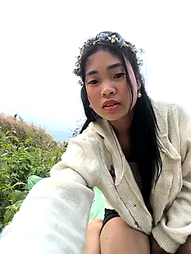 Lynly_k2 live sex cam