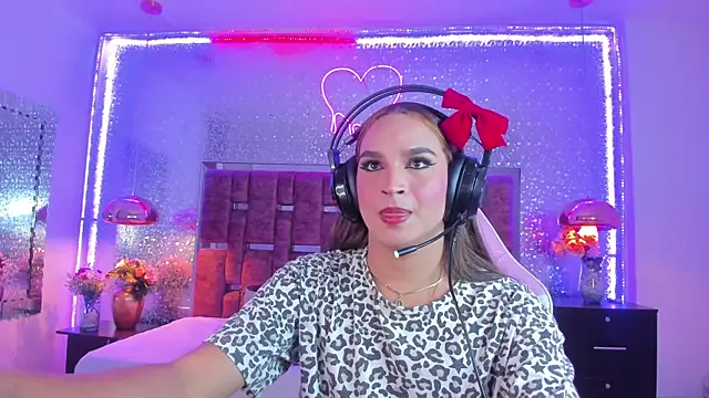 KylieVictoria live sex cam