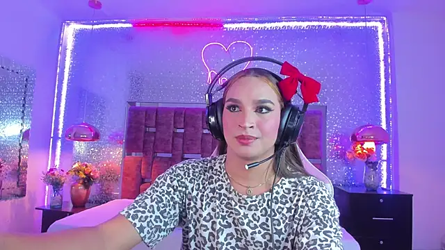 KylieVictoria live sex cam