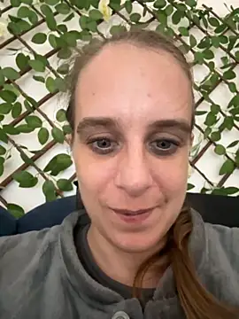 Chantalee live sex cam