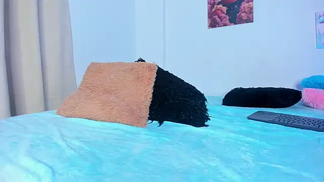 mia_purplee's cam snapshot