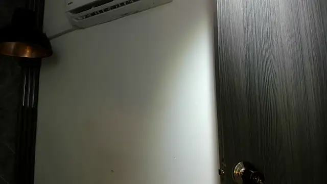 SaraiEvans live sex cam