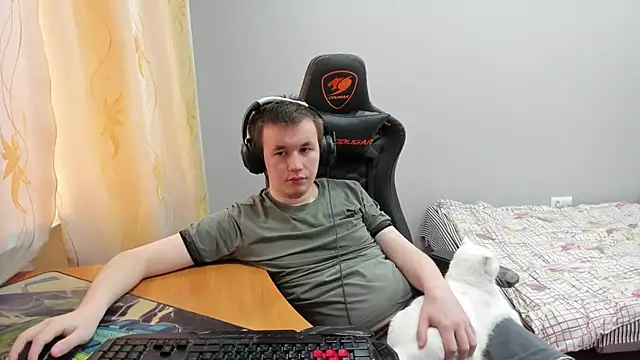 iliaskrislove live sex cam