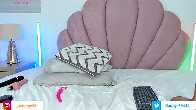 Daddysgirl1_'s cam snapshot