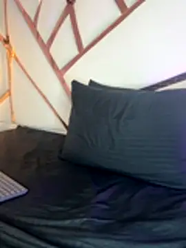 Celeste_Valencia_'s cam snapshot