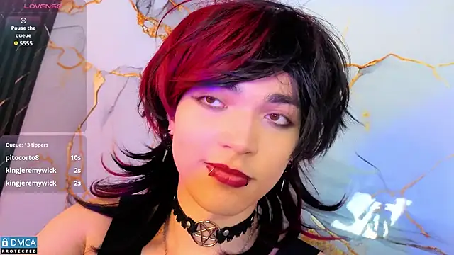 MaeveKuro live sex cam