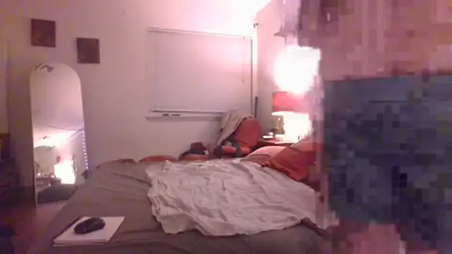 Redriddinghood8's cam snapshot