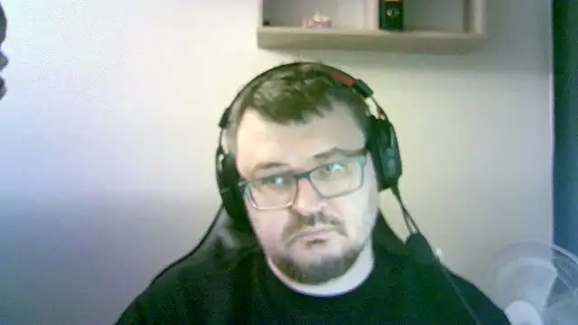 SirAbuser's cam snapshot