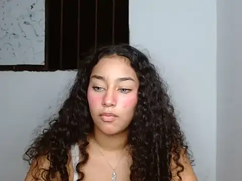 emily_stars1's cam snapshot