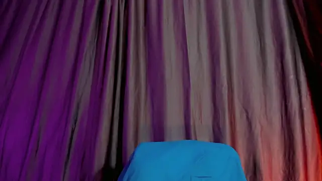 Gabyqueen70 live sex cam