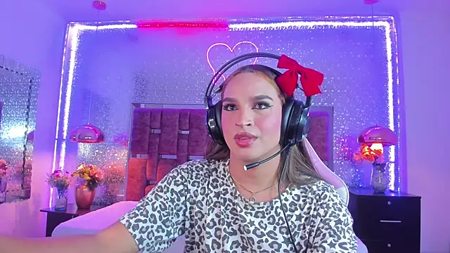 KylieVictoria live sex cam