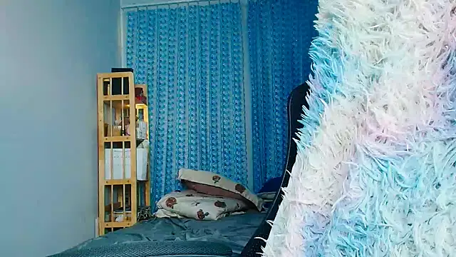 Fiona1010 live sex cam