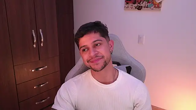 domsantiago_ live sex cam