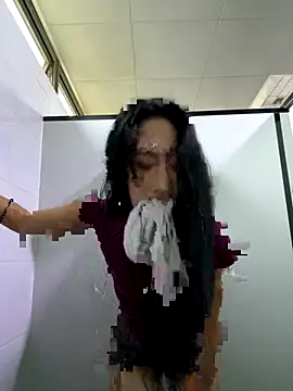 so-linger live sex cam