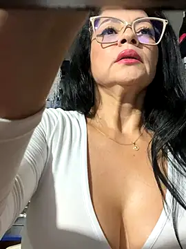 Hot_beauty__ live sex cam