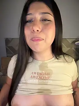 Maii_chan live sex cam