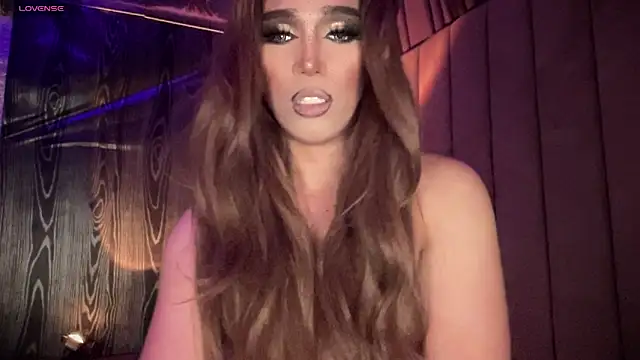 Lo_la_69 live sex cam