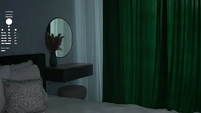 PiquingOgalala live sex cam