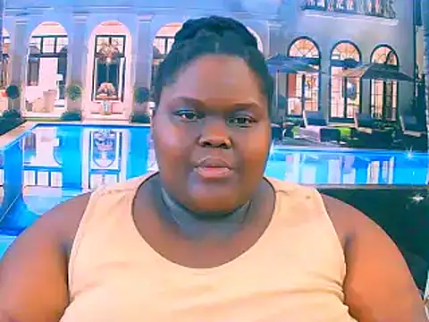 EbonyHotBuns's cam snapshot