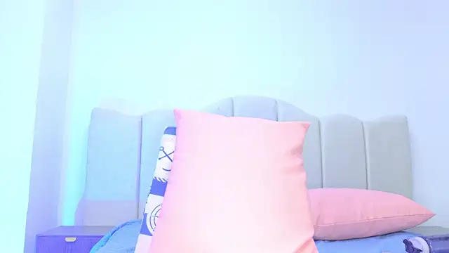 Sofia_martiin live sex cam