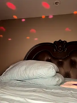 ThickAssRena's cam snapshot