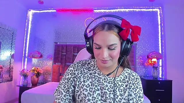 KylieVictoria live sex cam