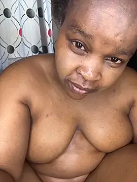 CynnxxxBarb's cam snapshot