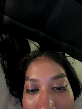 IamCrystal2 live sex cam