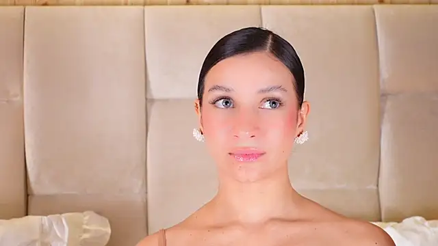 KiraKayleigh1's cam snapshot