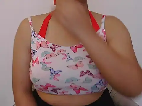 Ravvyaa's cam snapshot