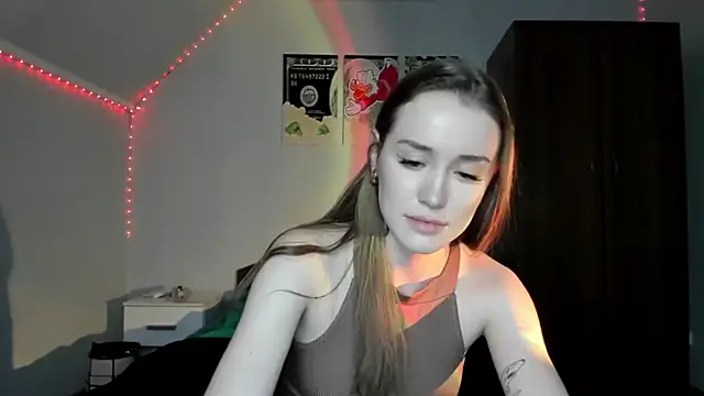 tinyglow's cam snapshot