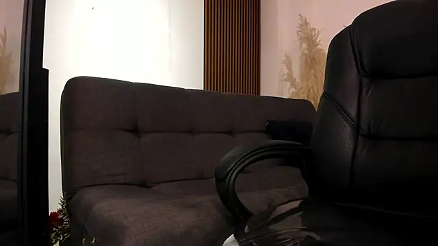 crimson_velvettt's cam snapshot