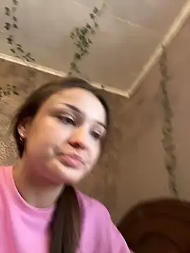 ErikaMuse's cam snapshot