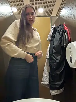 ZaraHill's cam snapshot