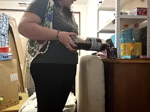 Samantha_Squirt@xh live sex cam