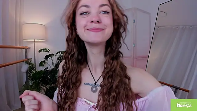 Curly_Moon live sex cam