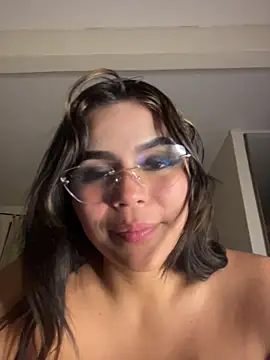 Chloemercury's cam snapshot