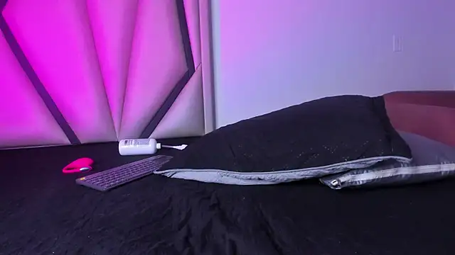 kitty--love's cam snapshot