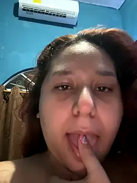 Kittysweet2001's web cam