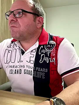 coupleLatinaLovers live sex cam