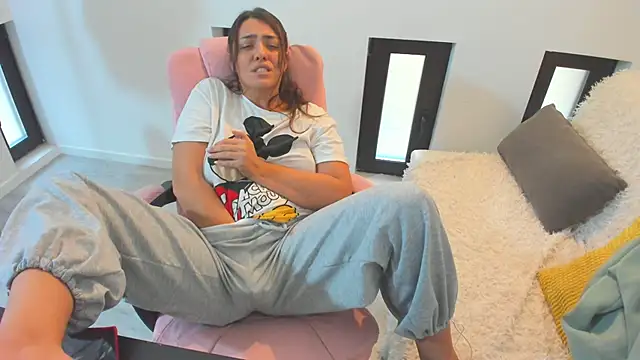 Dyana_Kaylinn live sex cam