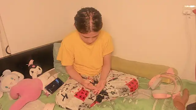 Petite-Goth live sex cam